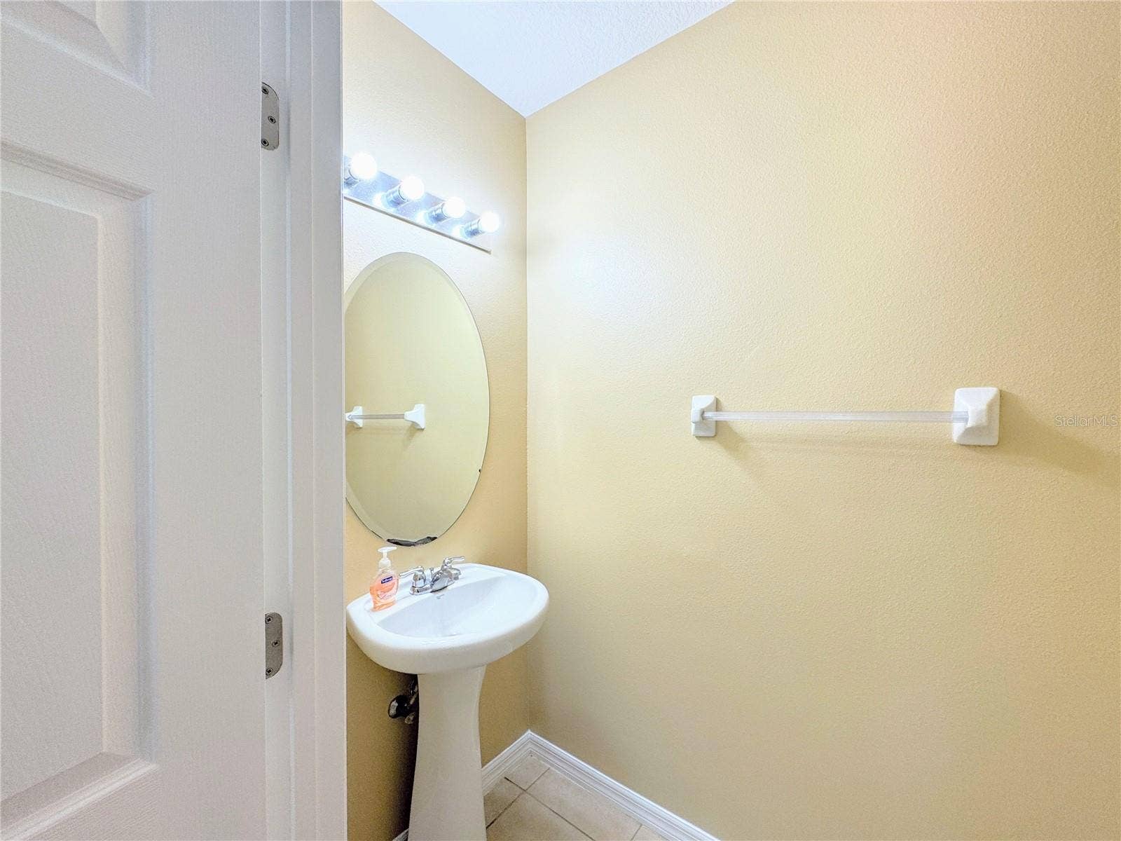 6703 46TH LANE N, Pinellas Park, FL 33781 Bath 1