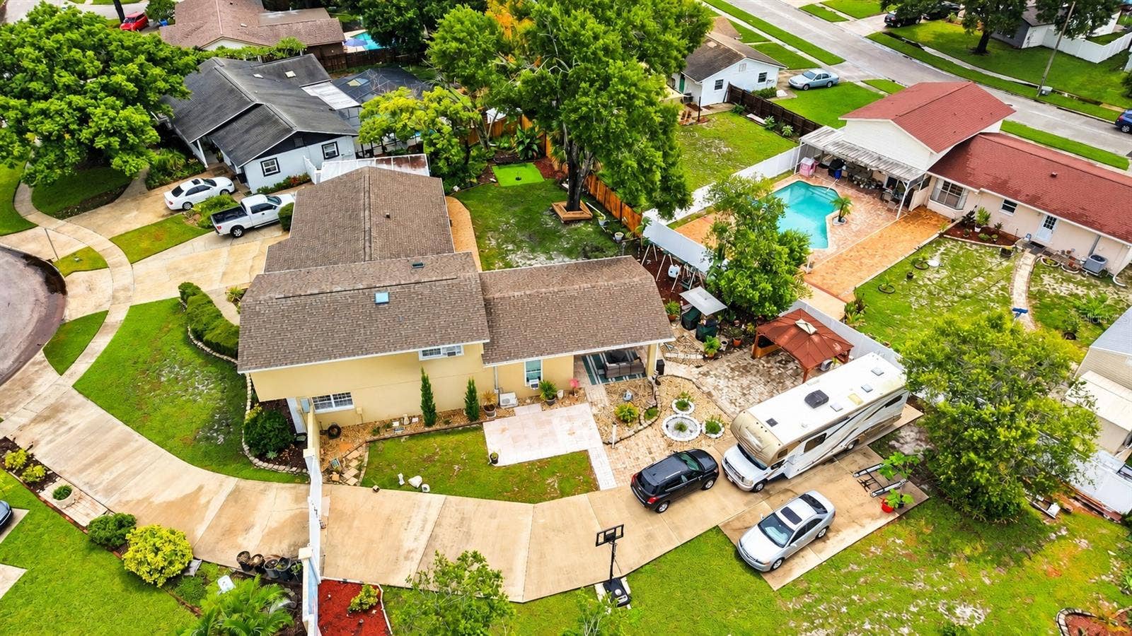 8344 FOUNTAIN AVENUE, Tampa, FL 33615 8344 FOUNTAIN AVENUE, Tampa, FL 33615