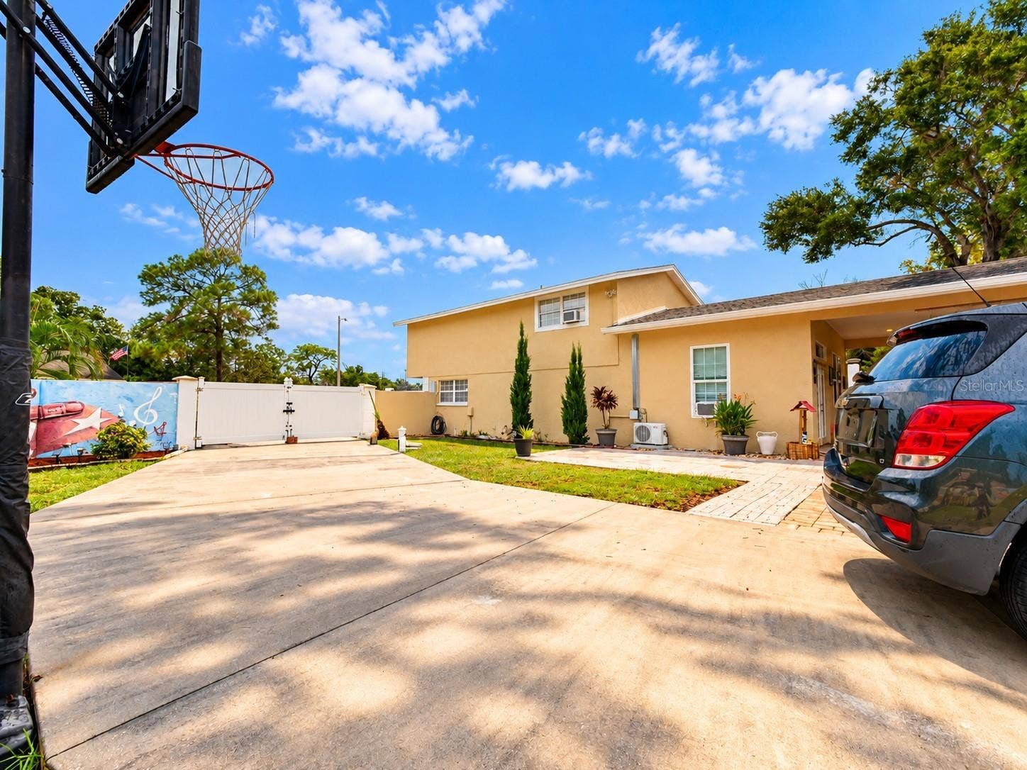 8344 FOUNTAIN AVENUE, Tampa, FL 33615 8344 FOUNTAIN AVENUE, Tampa, FL 33615