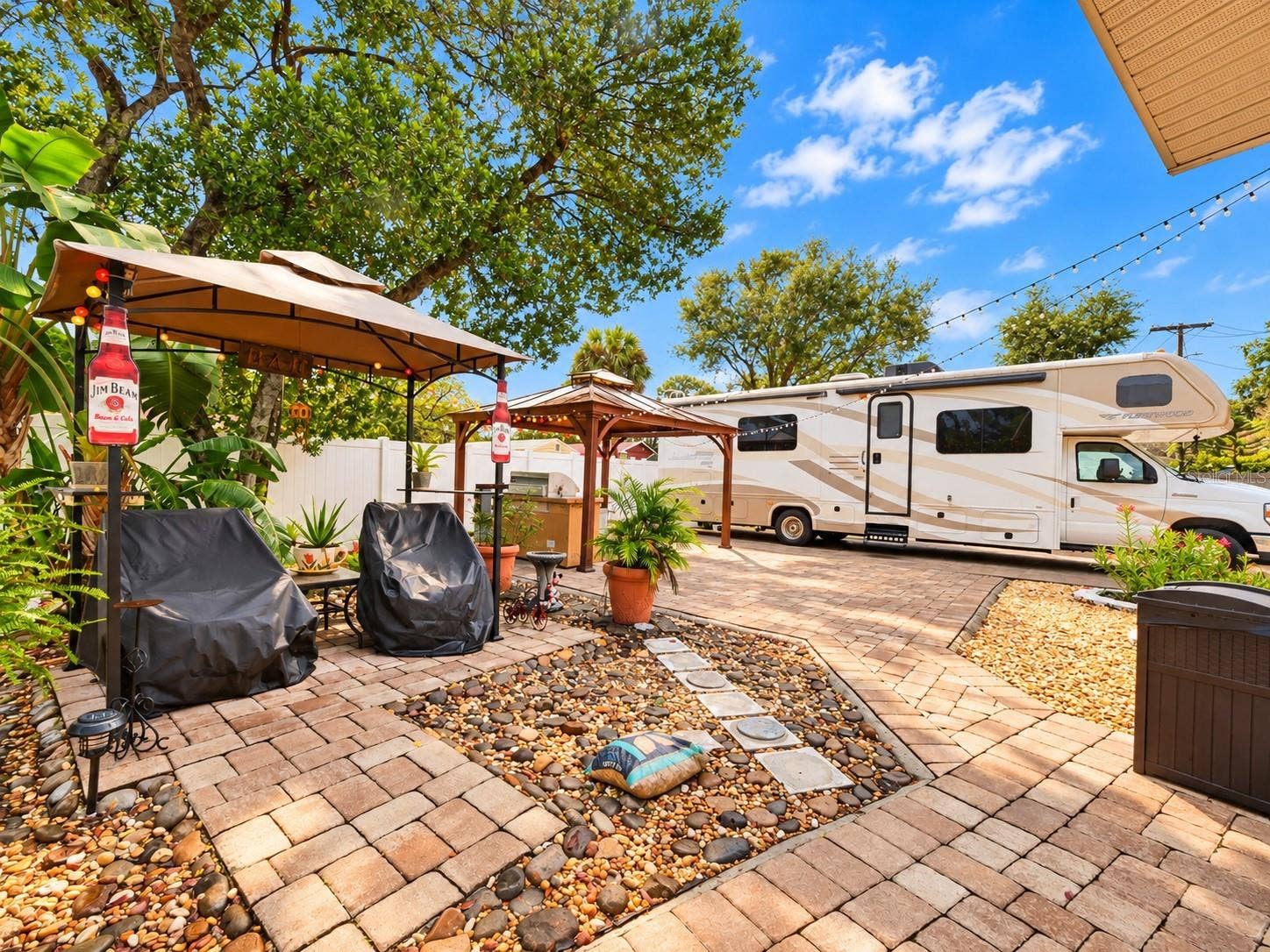8344 FOUNTAIN AVENUE, Tampa, FL 33615 8344 FOUNTAIN AVENUE, Tampa, FL 33615