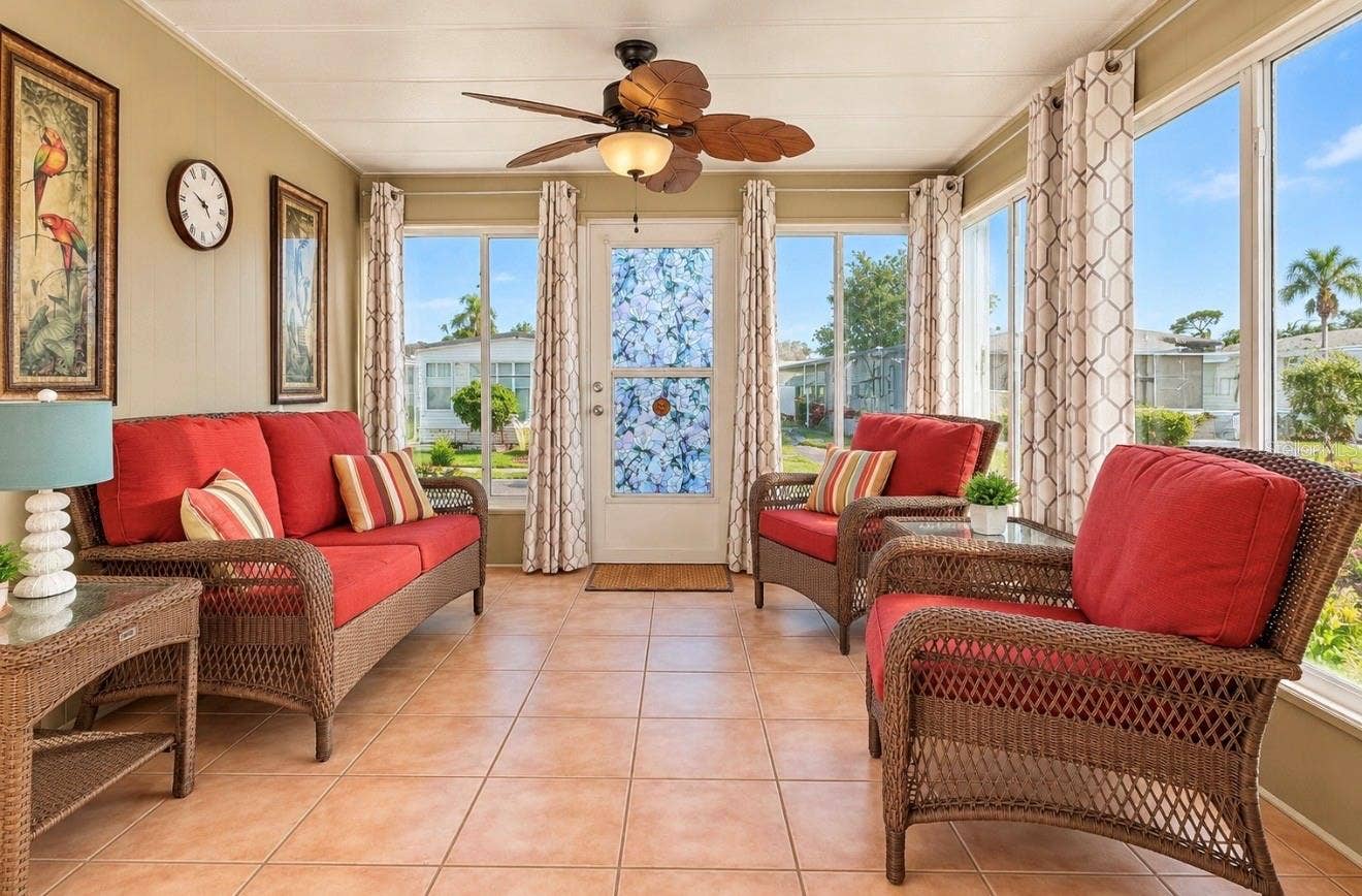 1100 BELCHER ROAD S, #350, Largo, FL 33771 Florida room