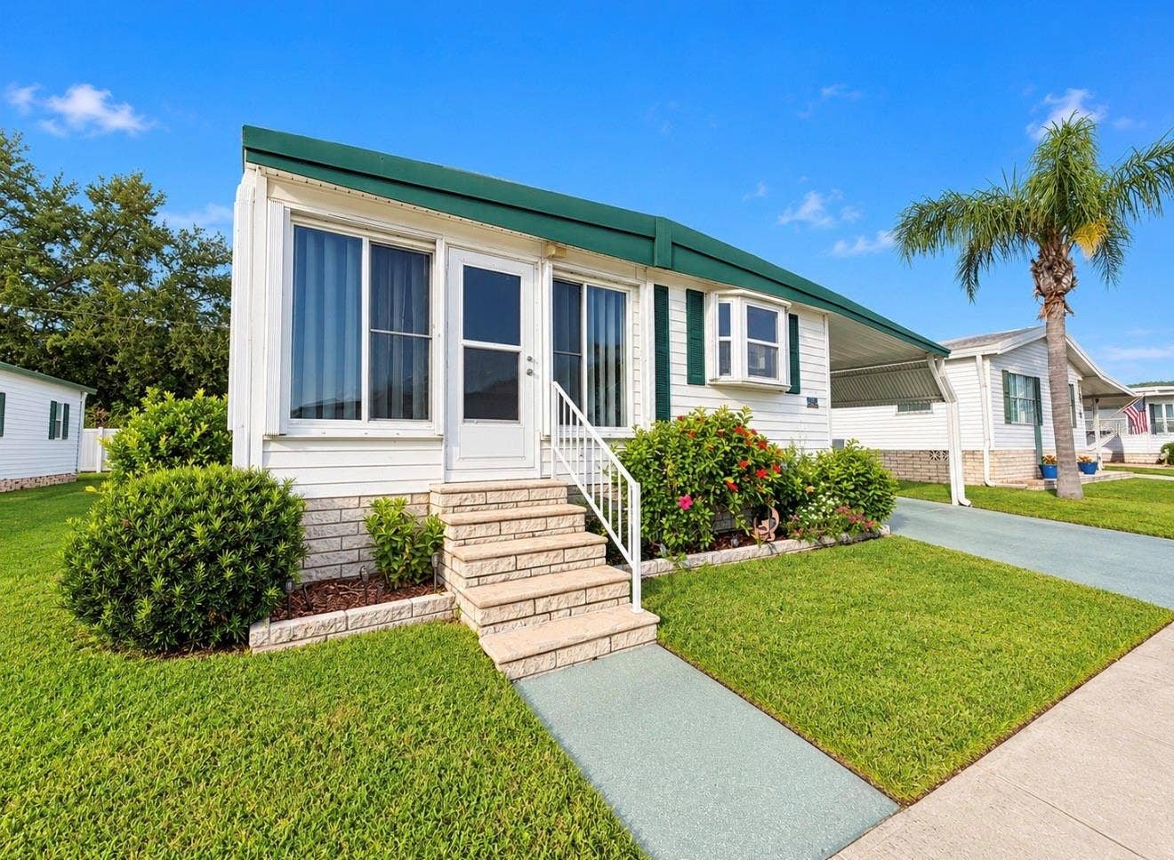 1100 BELCHER ROAD S, #350, Largo, FL 33771 Exterior of Florida room