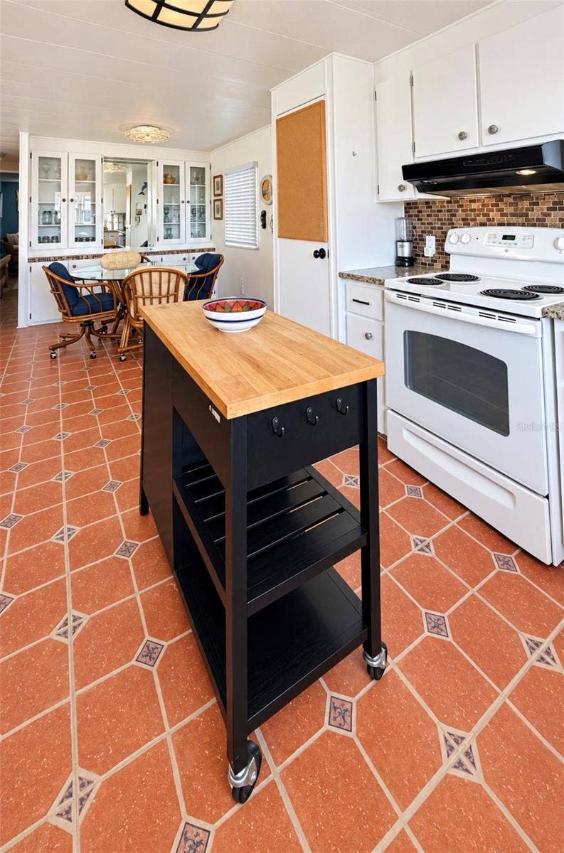1100 BELCHER ROAD S, #350, Largo, FL 33771 Kitchen