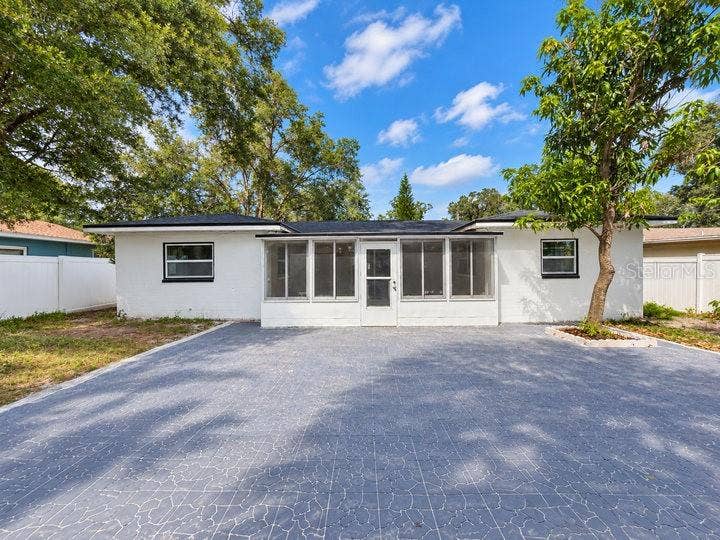 1112 W HIAWATHA STREET, Tampa, FL 33604 1112 W HIAWATHA STREET, Tampa, FL 33604