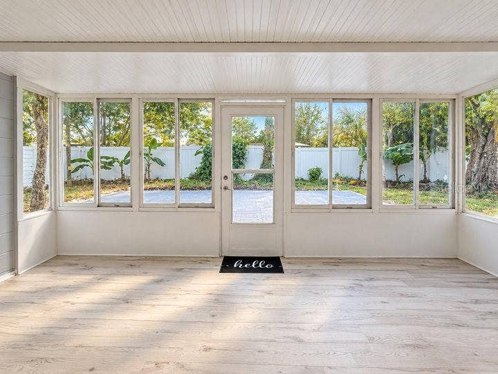 1112 W HIAWATHA STREET, Tampa, FL 33604 1112 W HIAWATHA STREET, Tampa, FL 33604
