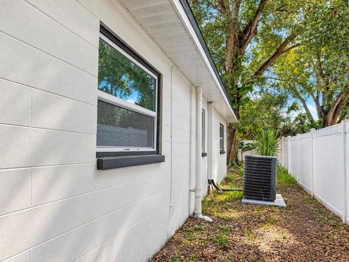 1112 W HIAWATHA STREET, Tampa, FL 33604 1112 W HIAWATHA STREET, Tampa, FL 33604