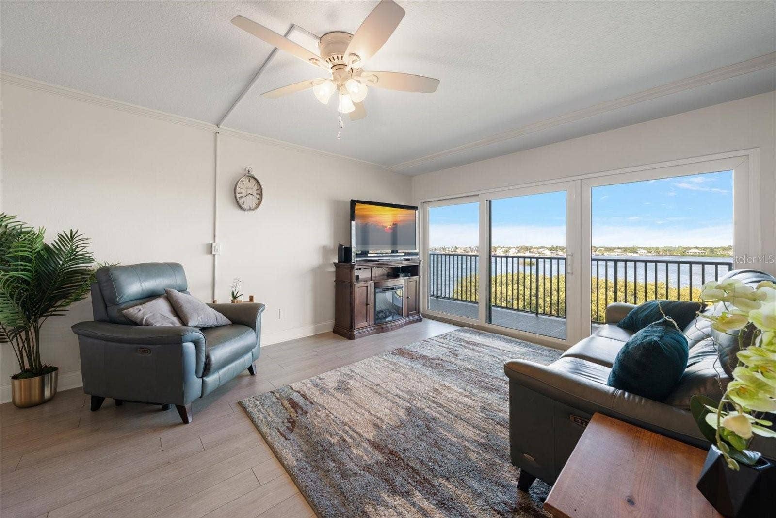 2700 BAYSHORE BOULEVARD, #11404, Dunedin, FL 34698 2700 BAYSHORE BOULEVARD, #11404, Dunedin, FL 34698
