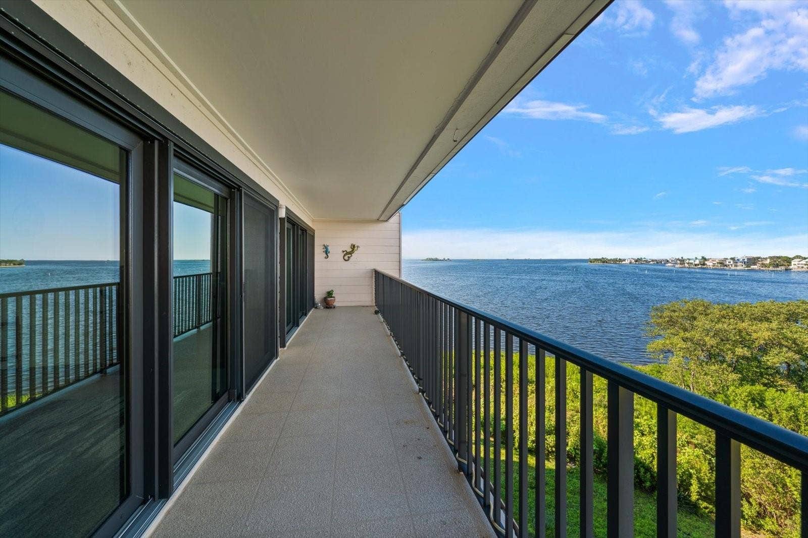 2700 BAYSHORE BOULEVARD, #11404, Dunedin, FL 34698 2700 BAYSHORE BOULEVARD, #11404, Dunedin, FL 34698