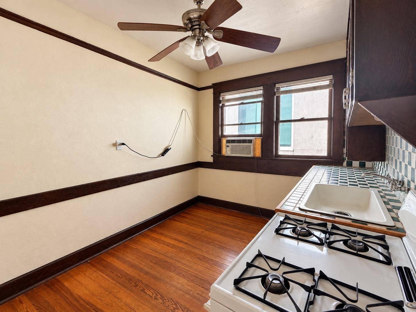 638 3RD AVENUE S, #6, St Petersburg, FL 33701