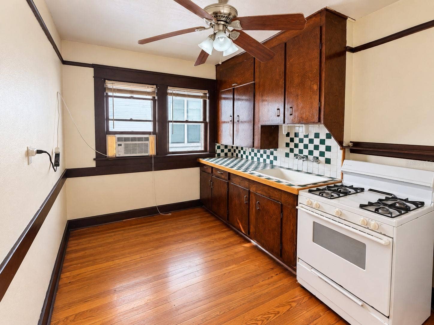 638 3RD AVENUE S, #6, St Petersburg, FL 33701