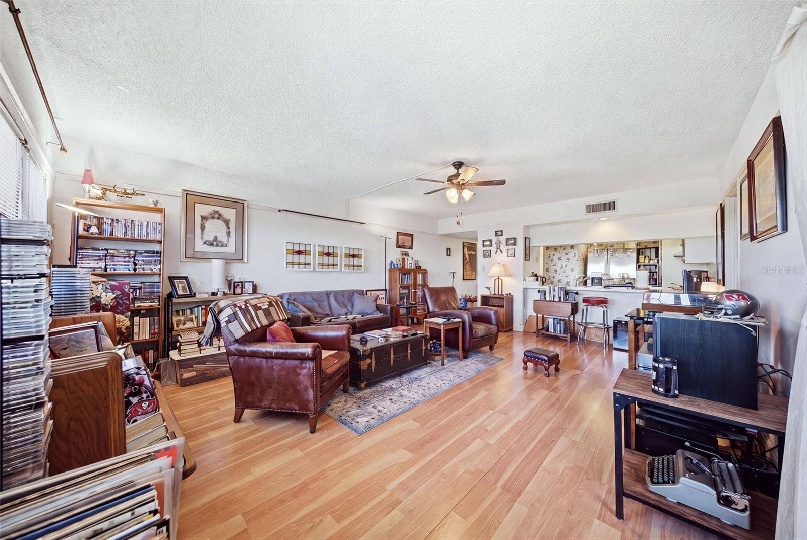 4141 BAYSHORE BOULEVARD, #905, Tampa, FL 33611