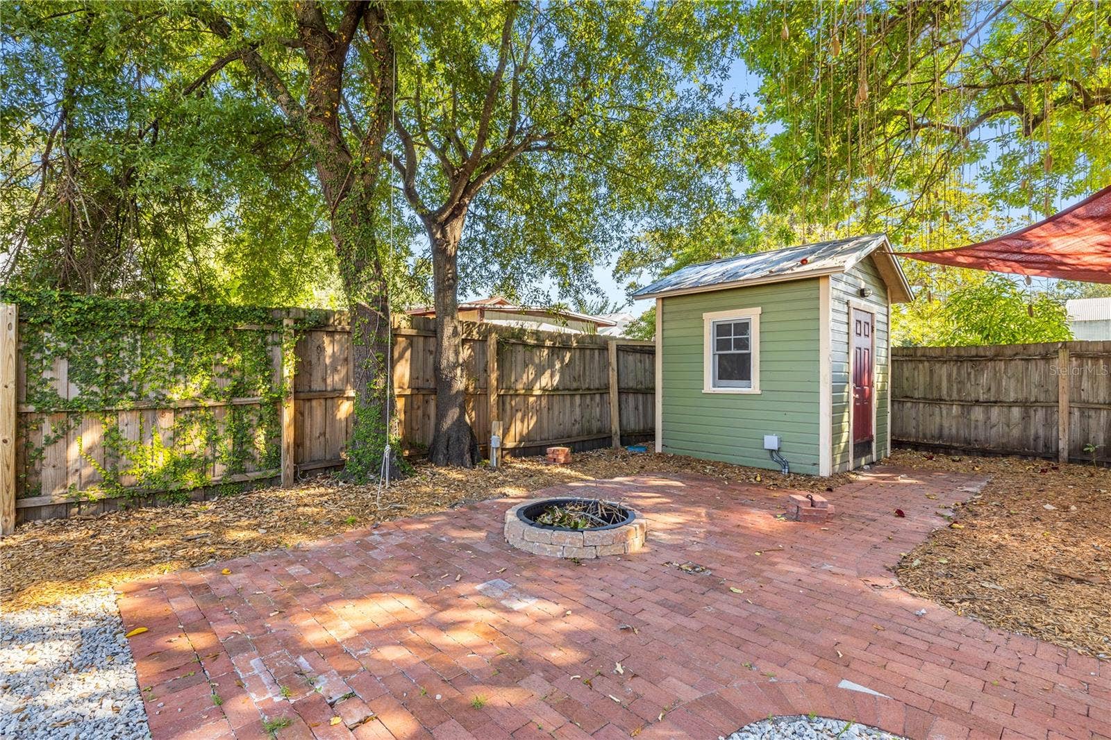 2308 E 4TH AVENUE, Tampa, FL 33605 2308 E 4TH AVENUE, Tampa, FL 33605