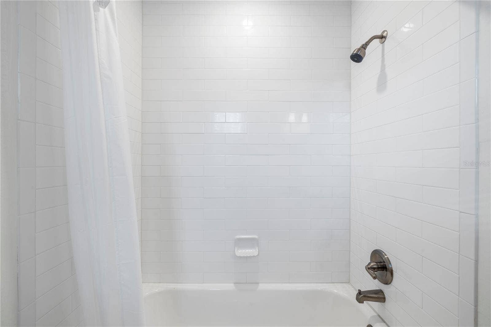 2308 E 4TH AVENUE, Tampa, FL 33605 Primary Shower/Tub