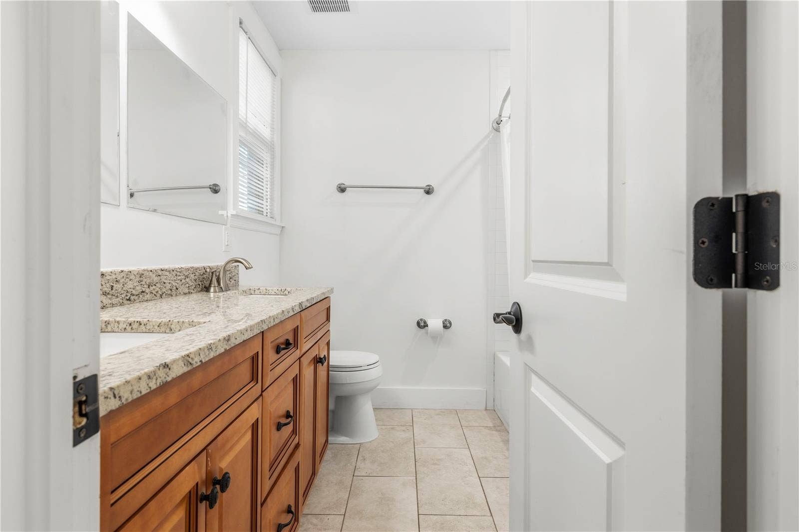 2308 E 4TH AVENUE, Tampa, FL 33605 Primary Bath