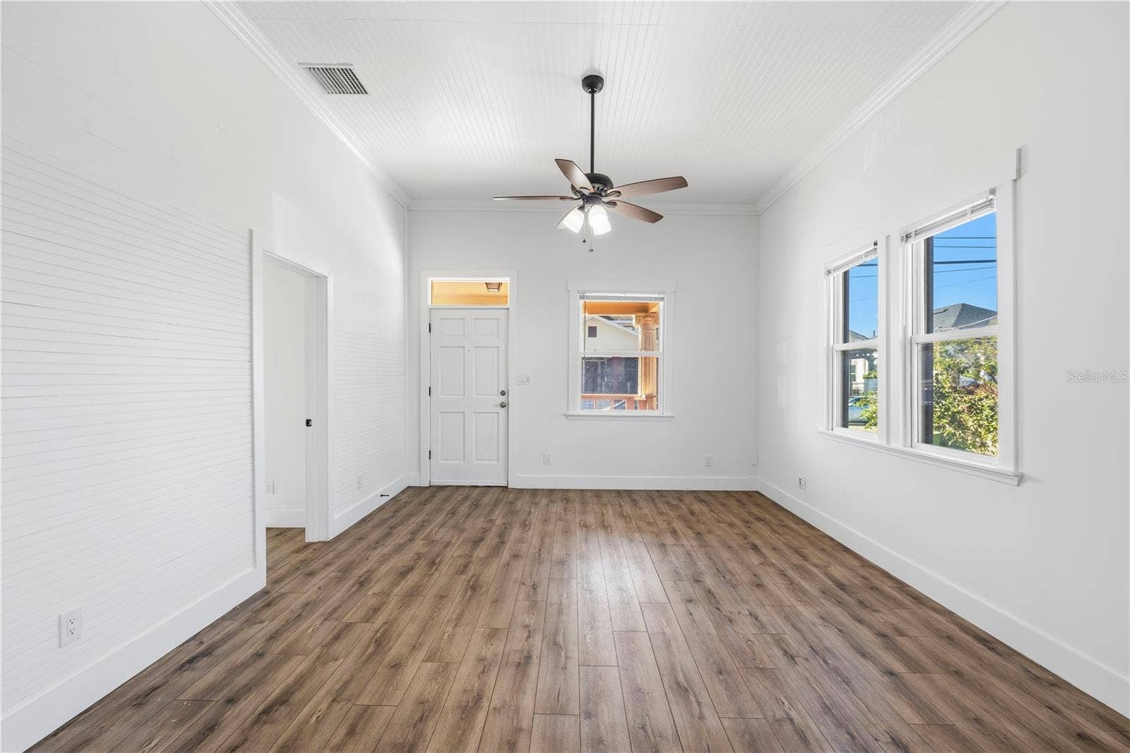 2308 E 4TH AVENUE, Tampa, FL 33605 2308 E 4TH AVENUE, Tampa, FL 33605