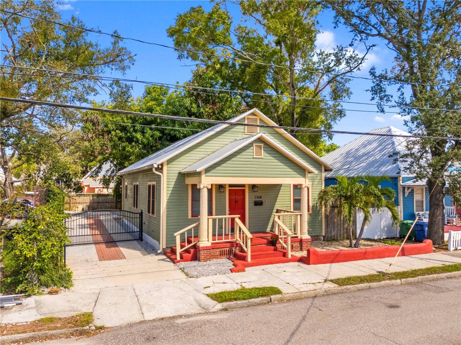 2308 E 4TH AVENUE, Tampa, FL 33605 2308 E 4TH AVENUE, Tampa, FL 33605