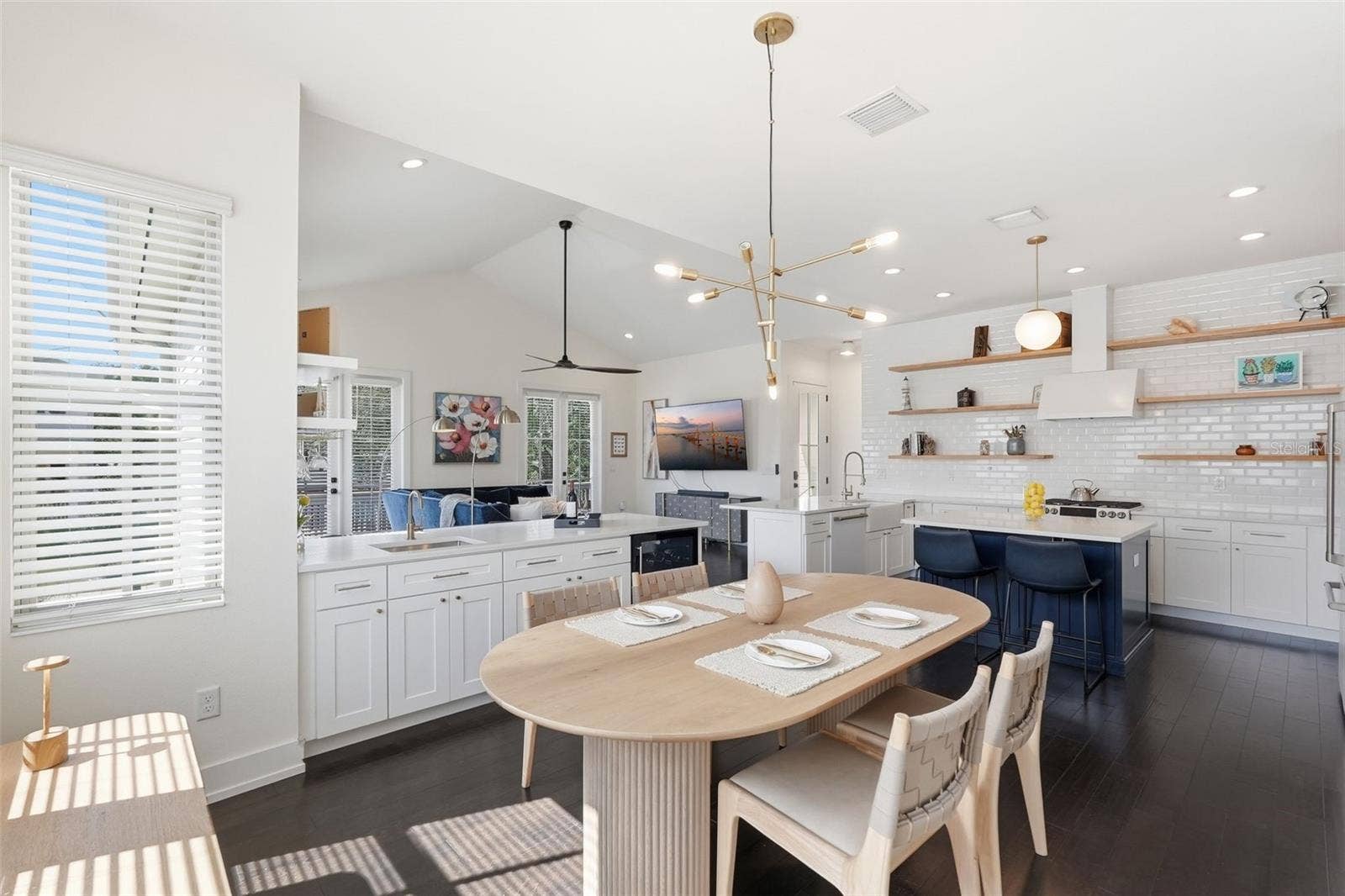 Kitchen island