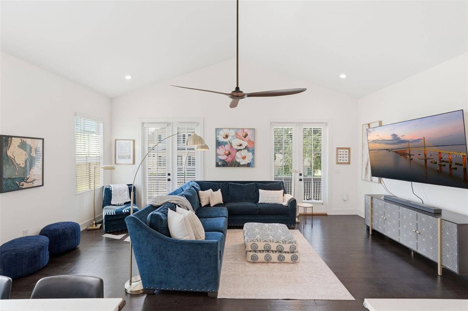 Living Room with Access to Porch