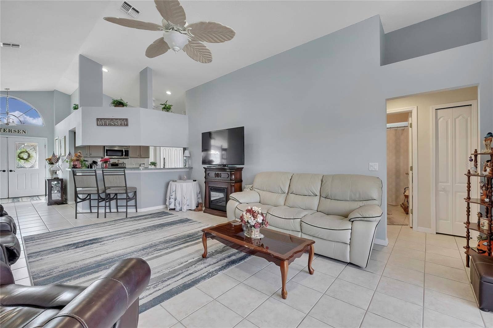 284 QUANE AVENUE, Spring Hill, FL 34609 284 QUANE AVENUE, Spring Hill, FL 34609