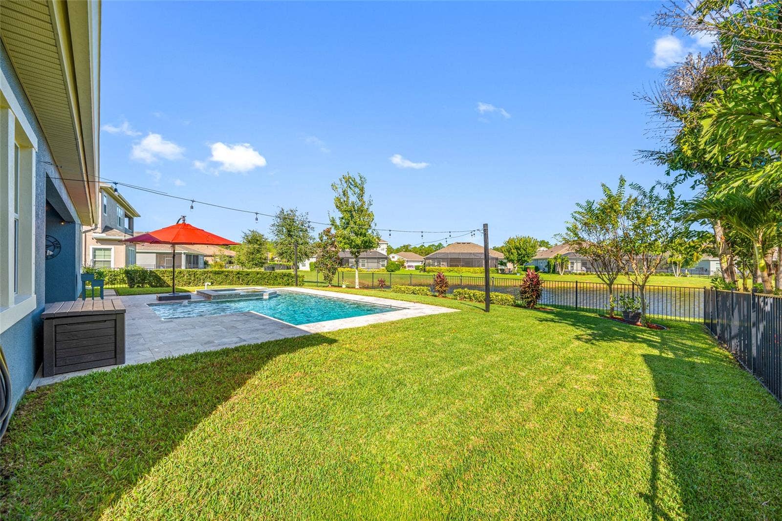 4161 GLADE WOOD LOOP, New Port Richey, FL 34655 Fully Fenced Backyard on pond