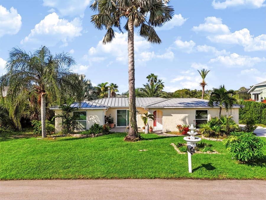Property photo for 2123 BAYOU DRIVE, Holiday, FL