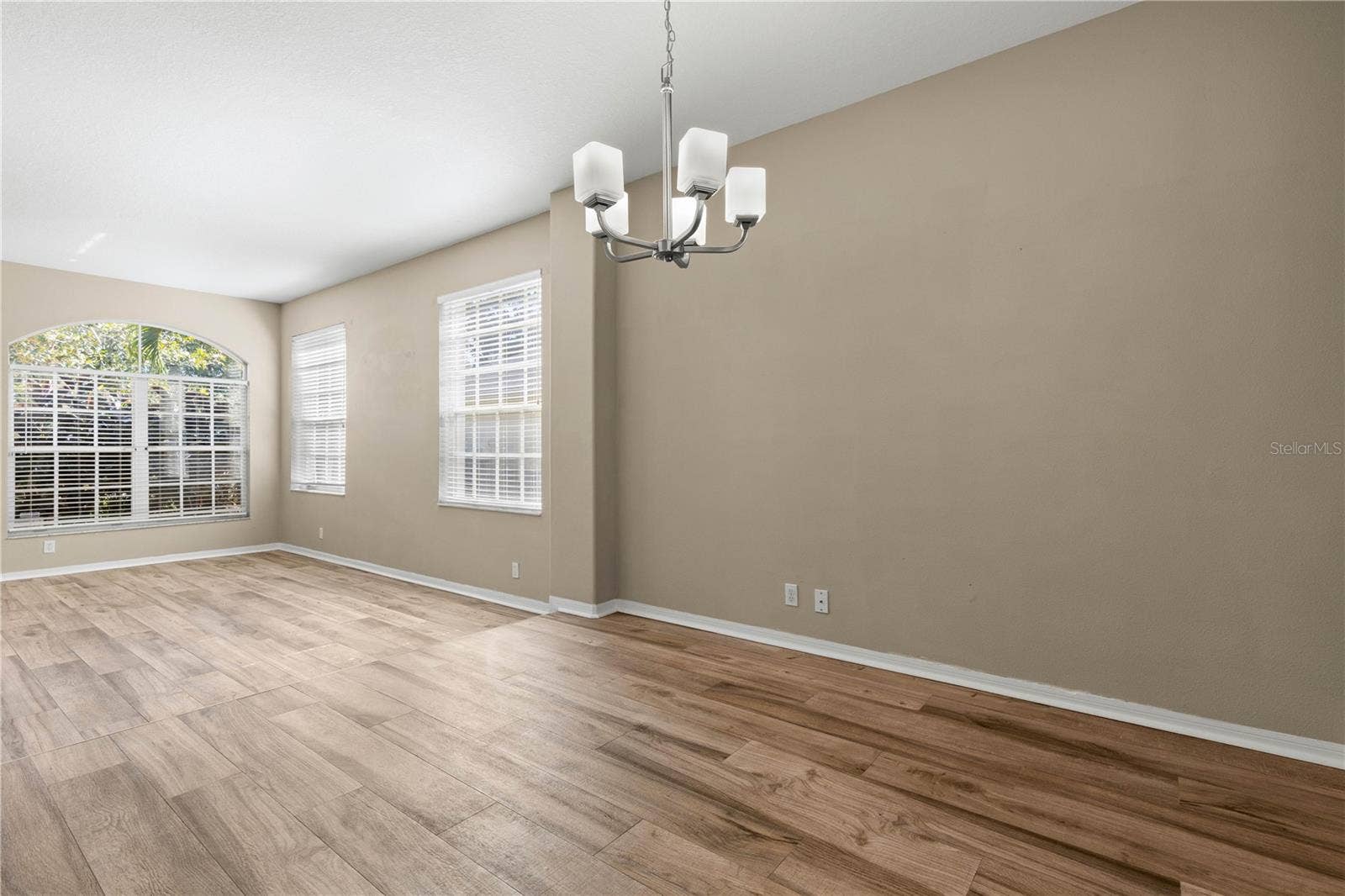 4152 GRANDCHAMP CIRCLE, Palm Harbor, FL 34685 4152 GRANDCHAMP CIRCLE, Palm Harbor, FL 34685