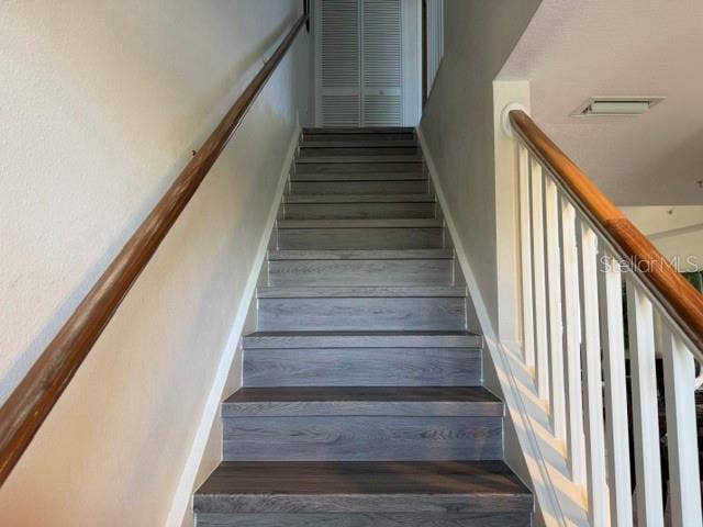 466 BAHIA BEACH BOULEVARD, Ruskin, FL 33570 466 BAHIA BEACH BOULEVARD, Ruskin, FL 33570