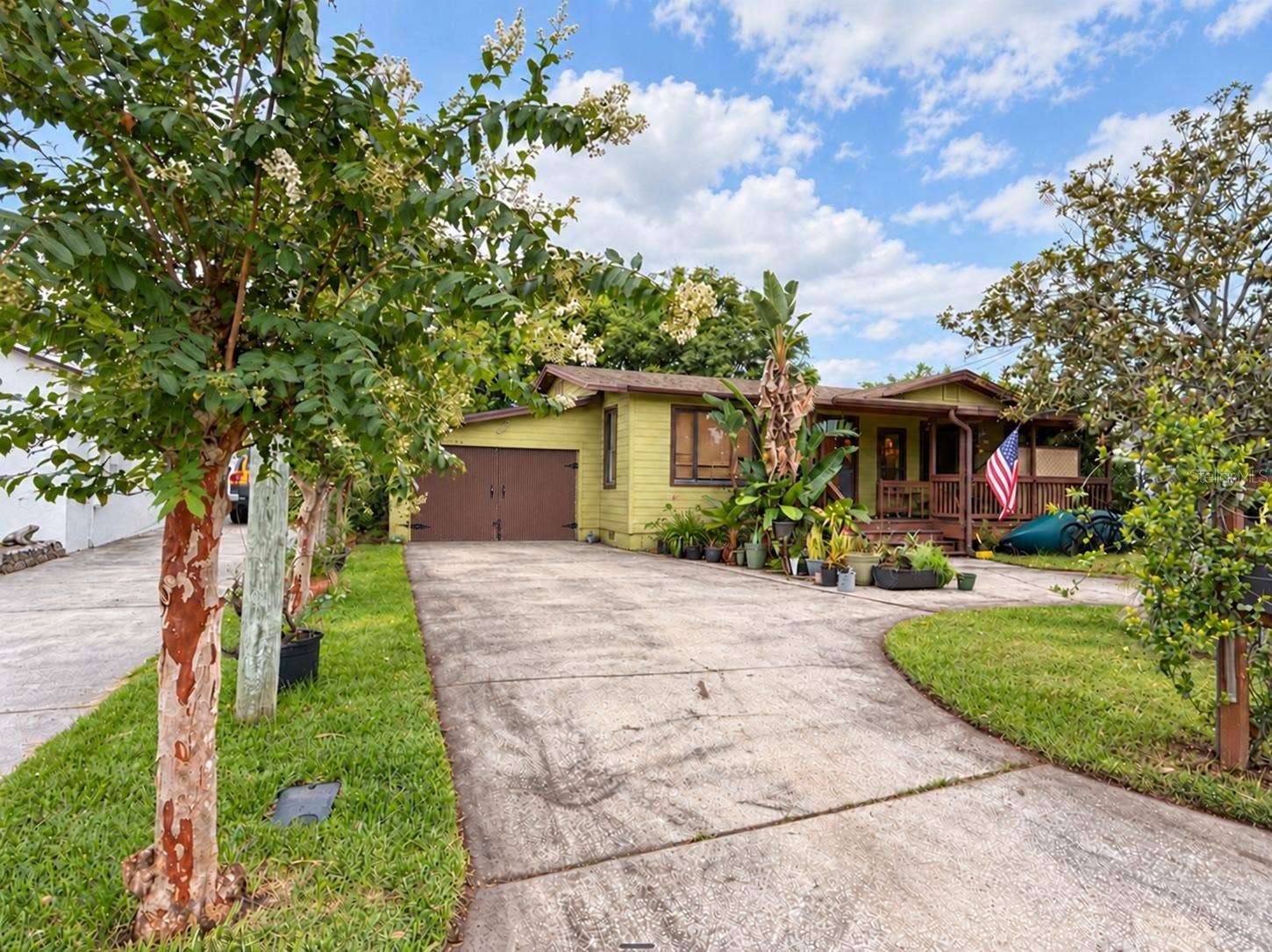 2640 BEVERLY AVENUE, Winter Park, FL 32789 Front driveway