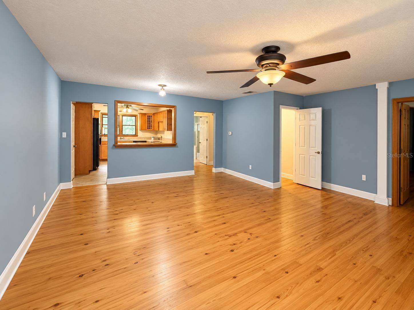 2640 BEVERLY AVENUE, Winter Park, FL 32789 Living and dining area