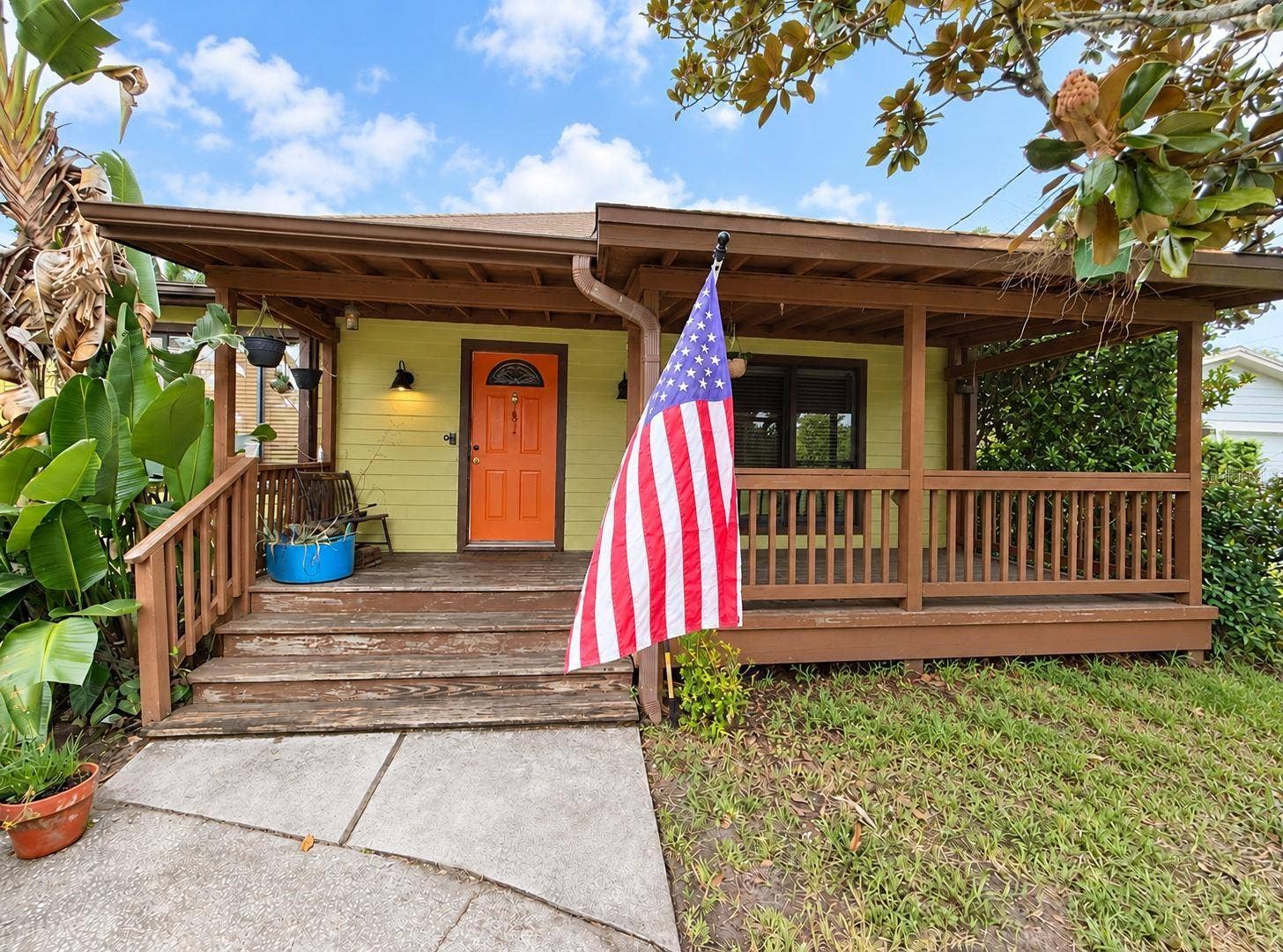 2640 BEVERLY AVENUE, Winter Park, FL 32789 Front of house