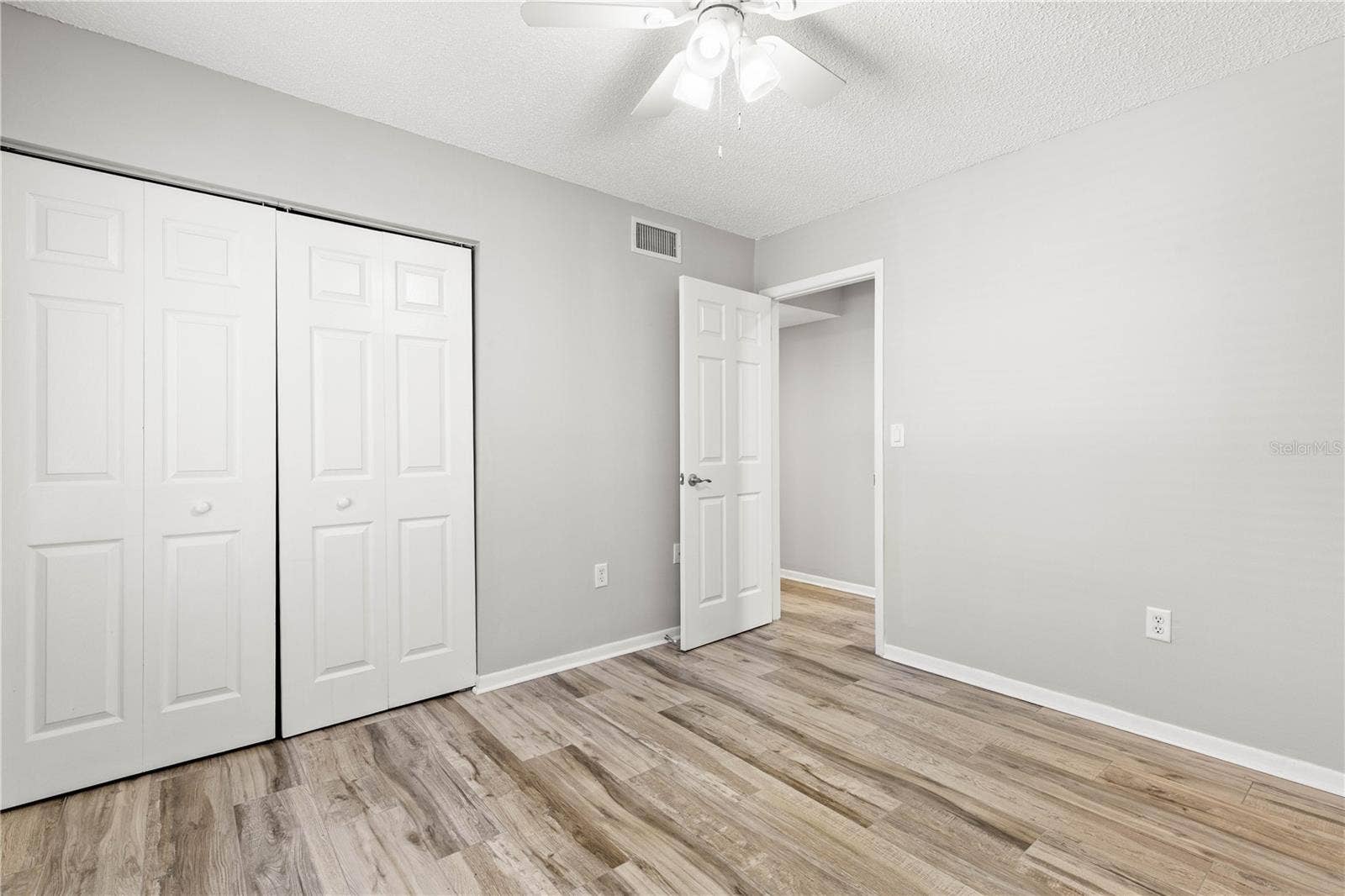 1281 PINE RIDGE CIRCLE E, #A2, Tarpon Springs, FL 34688 1281 PINE RIDGE CIRCLE E, #A2, Tarpon Springs, FL 34688