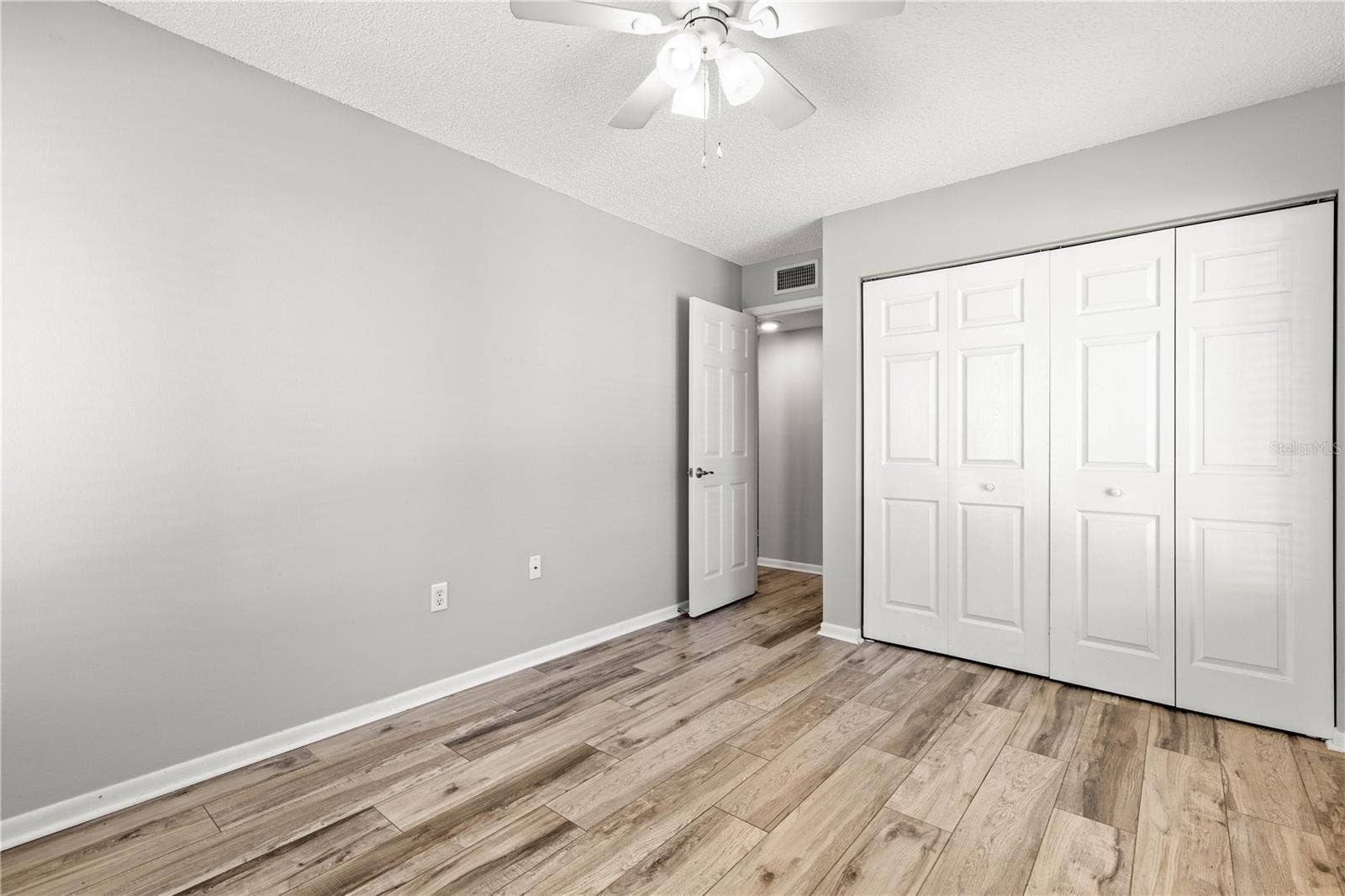 1281 PINE RIDGE CIRCLE E, #A2, Tarpon Springs, FL 34688 1281 PINE RIDGE CIRCLE E, #A2, Tarpon Springs, FL 34688
