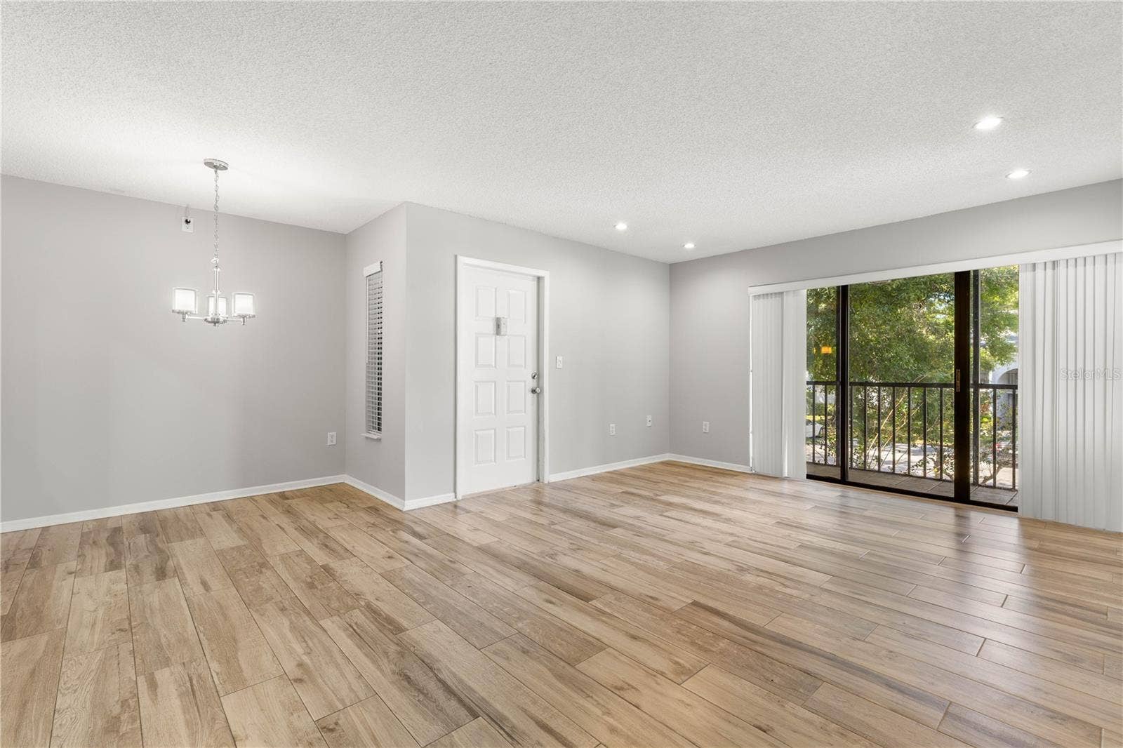 1281 PINE RIDGE CIRCLE E, #A2, Tarpon Springs, FL 34688 1281 PINE RIDGE CIRCLE E, #A2, Tarpon Springs, FL 34688