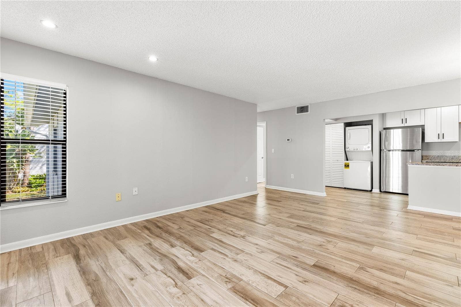 1281 PINE RIDGE CIRCLE E, #A2, Tarpon Springs, FL 34688 1281 PINE RIDGE CIRCLE E, #A2, Tarpon Springs, FL 34688