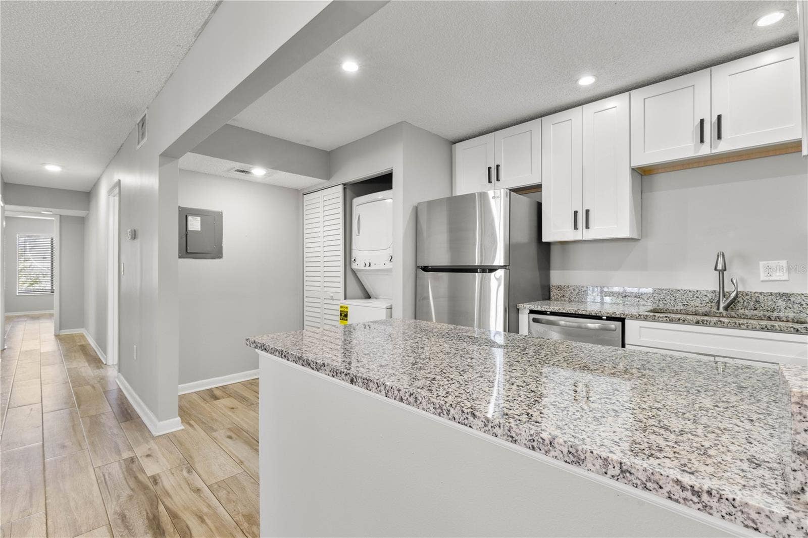 1281 PINE RIDGE CIRCLE E, #A2, Tarpon Springs, FL 34688 1281 PINE RIDGE CIRCLE E, #A2, Tarpon Springs, FL 34688