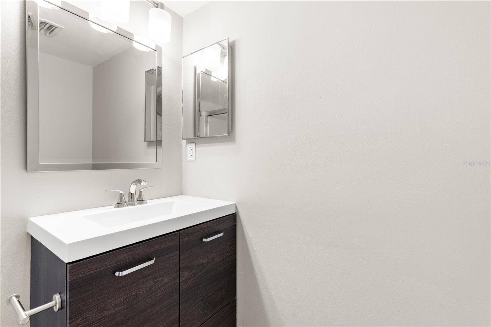 1281 PINE RIDGE CIRCLE E, #A2, Tarpon Springs, FL 34688 1281 PINE RIDGE CIRCLE E, #A2, Tarpon Springs, FL 34688