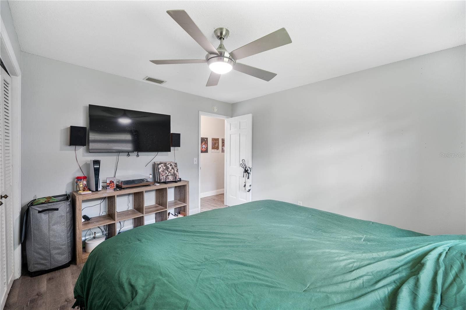 1321 LAKE MIRIAM DRIVE, Lakeland, FL 33813 1321 LAKE MIRIAM DRIVE, Lakeland, FL 33813