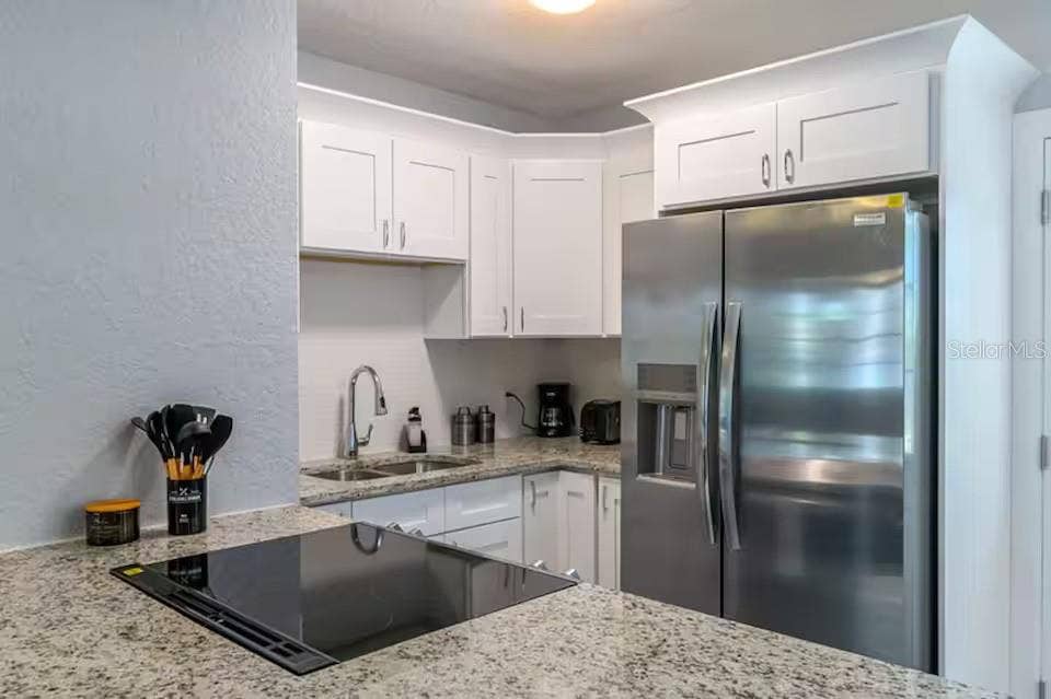 5212 S PURITAN AVENUE, Tampa, FL 33611
