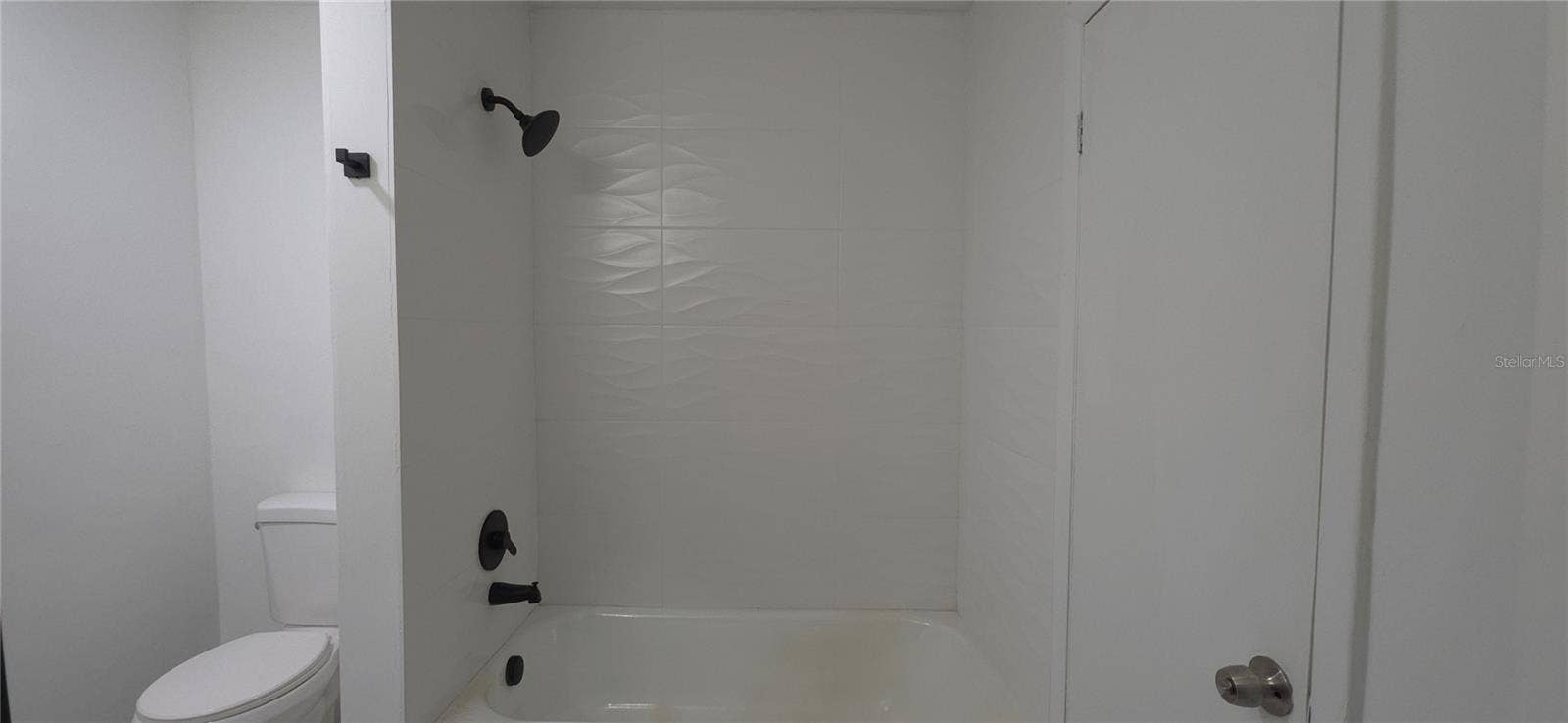 3775 40TH LANE S, #L, St Petersburg, FL 33711 BAthroom 2