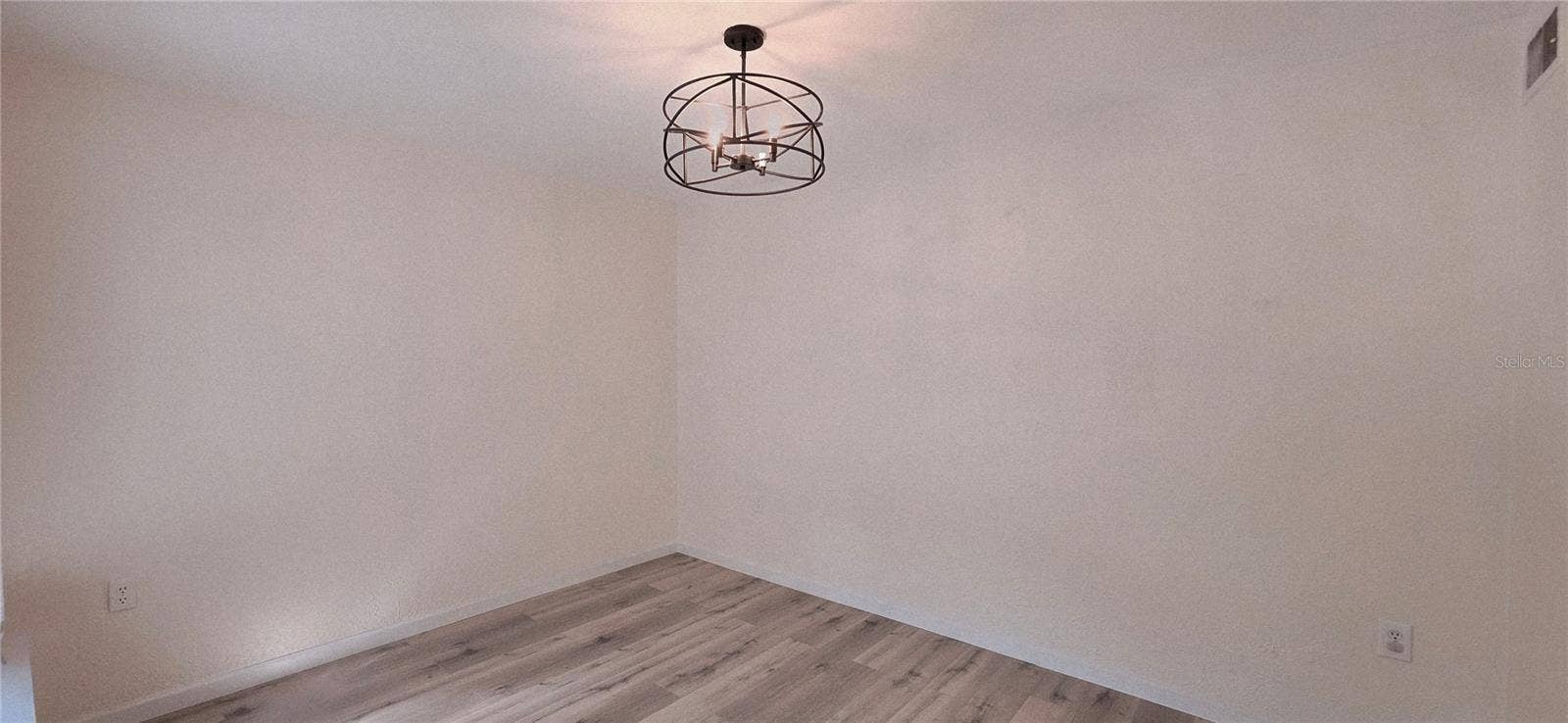 3775 40TH LANE S, #L, St Petersburg, FL 33711 Dining Room