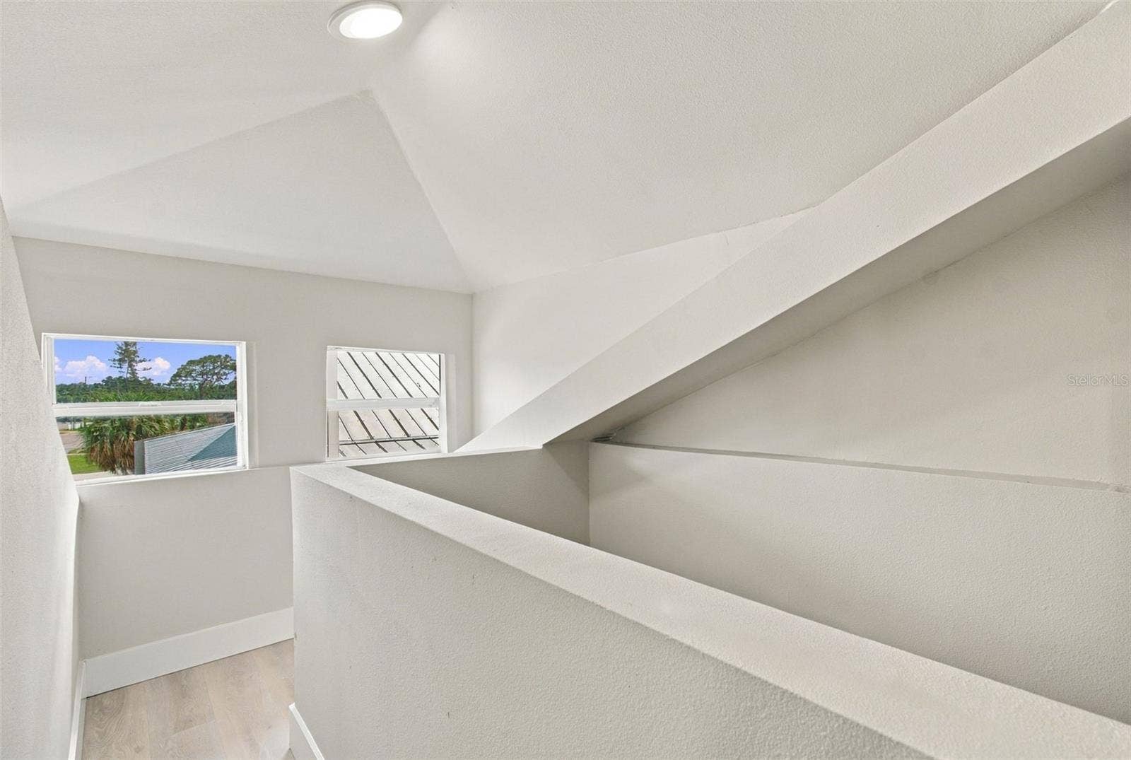 5426 VENETIAN BOULEVARD NE, St Petersburg, FL 33703 5426 VENETIAN BOULEVARD NE, St Petersburg, FL 33703