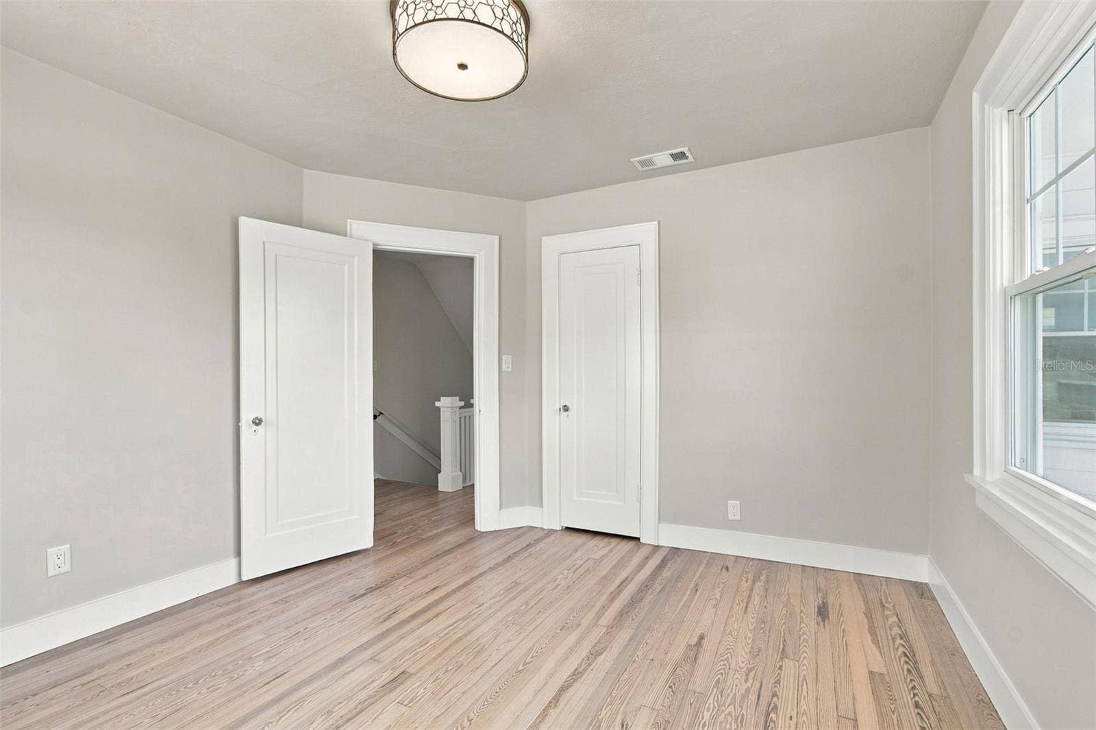 5426 VENETIAN BOULEVARD NE, St Petersburg, FL 33703 5426 VENETIAN BOULEVARD NE, St Petersburg, FL 33703