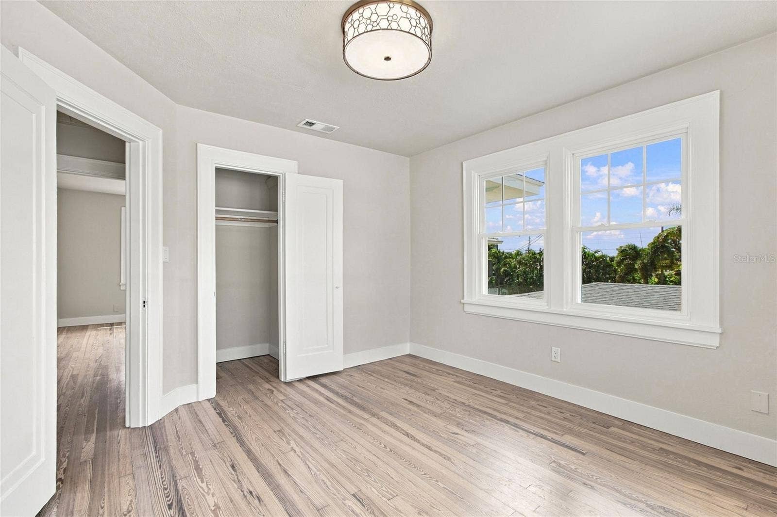 5426 VENETIAN BOULEVARD NE, St Petersburg, FL 33703 5426 VENETIAN BOULEVARD NE, St Petersburg, FL 33703