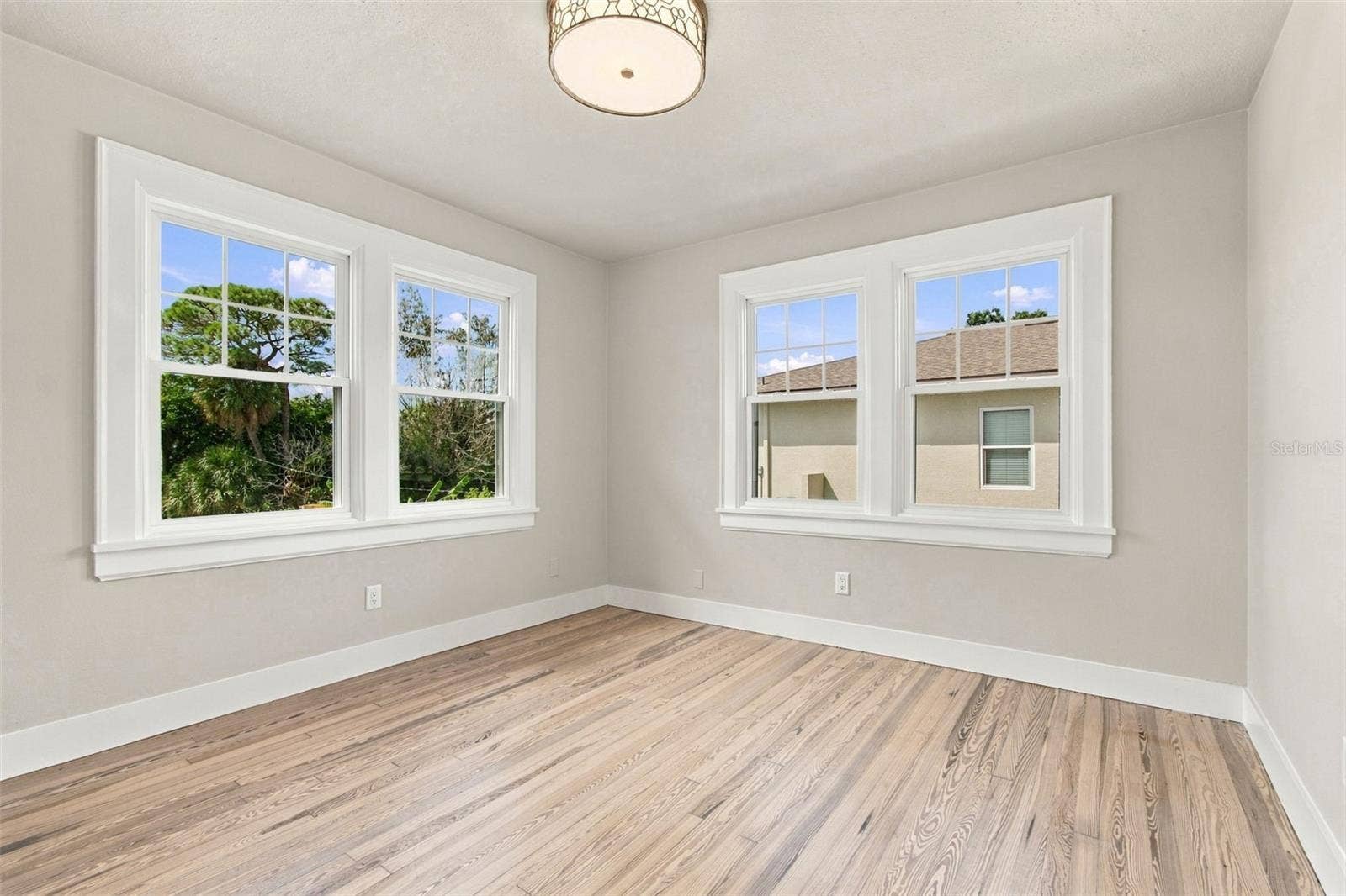 5426 VENETIAN BOULEVARD NE, St Petersburg, FL 33703 5426 VENETIAN BOULEVARD NE, St Petersburg, FL 33703