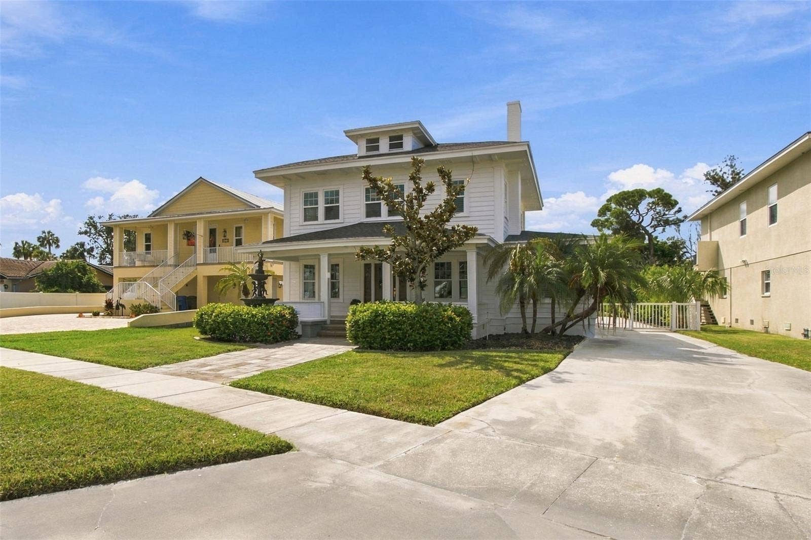 5426 VENETIAN BOULEVARD NE, St Petersburg, FL 33703 5426 VENETIAN BOULEVARD NE, St Petersburg, FL 33703