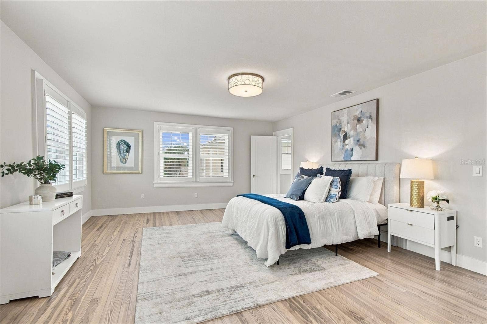 5426 VENETIAN BOULEVARD NE, St Petersburg, FL 33703 5426 VENETIAN BOULEVARD NE, St Petersburg, FL 33703