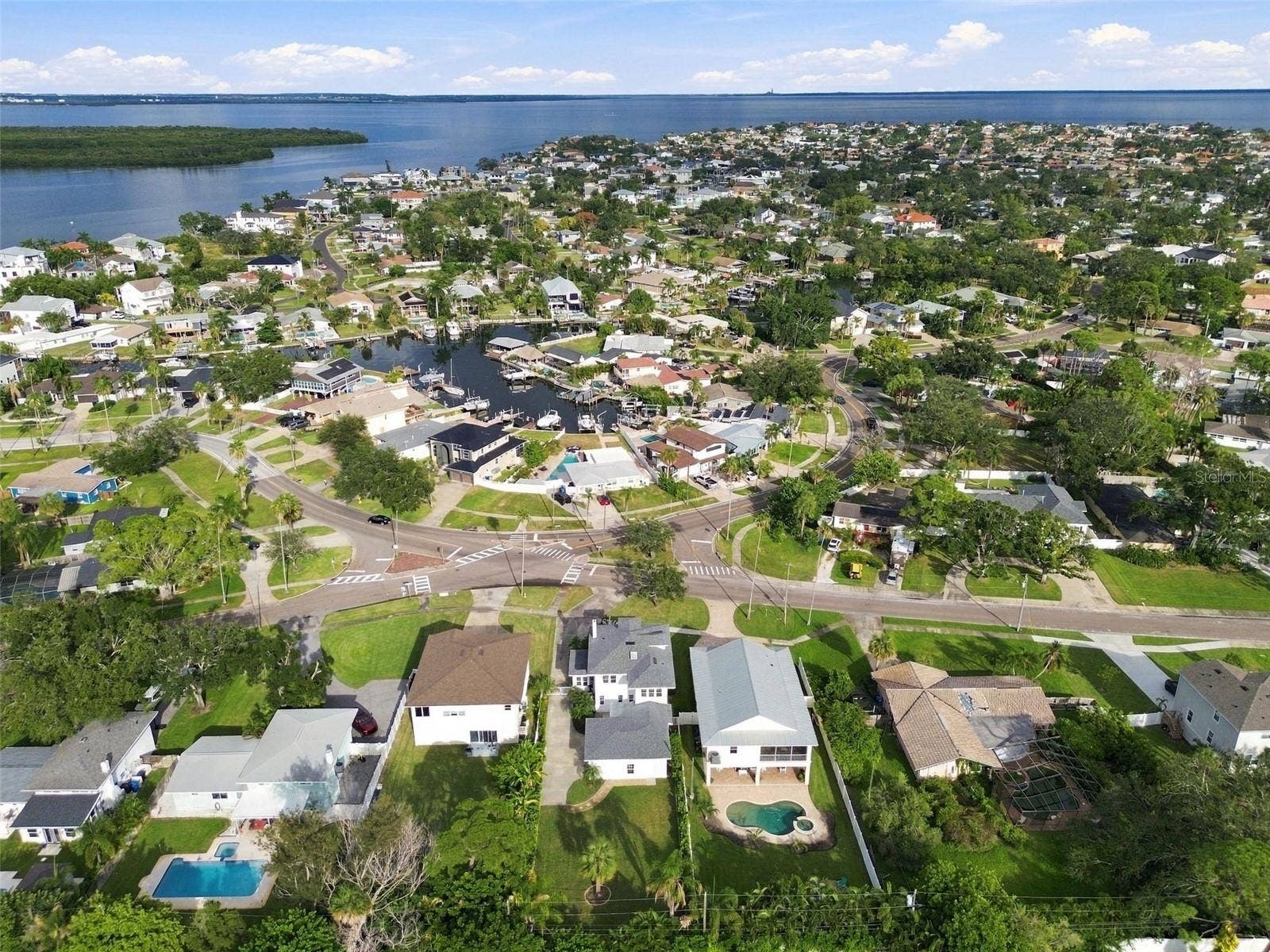 5426 VENETIAN BOULEVARD NE, St Petersburg, FL 33703 5426 VENETIAN BOULEVARD NE, St Petersburg, FL 33703