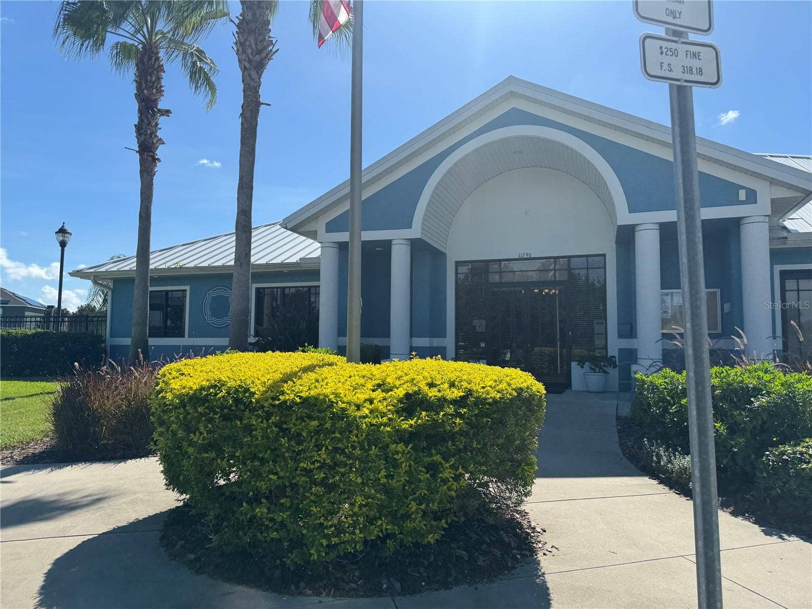 8427 CARRIAGE POINTE DRIVE, Gibsonton, FL 33534 clubhouse