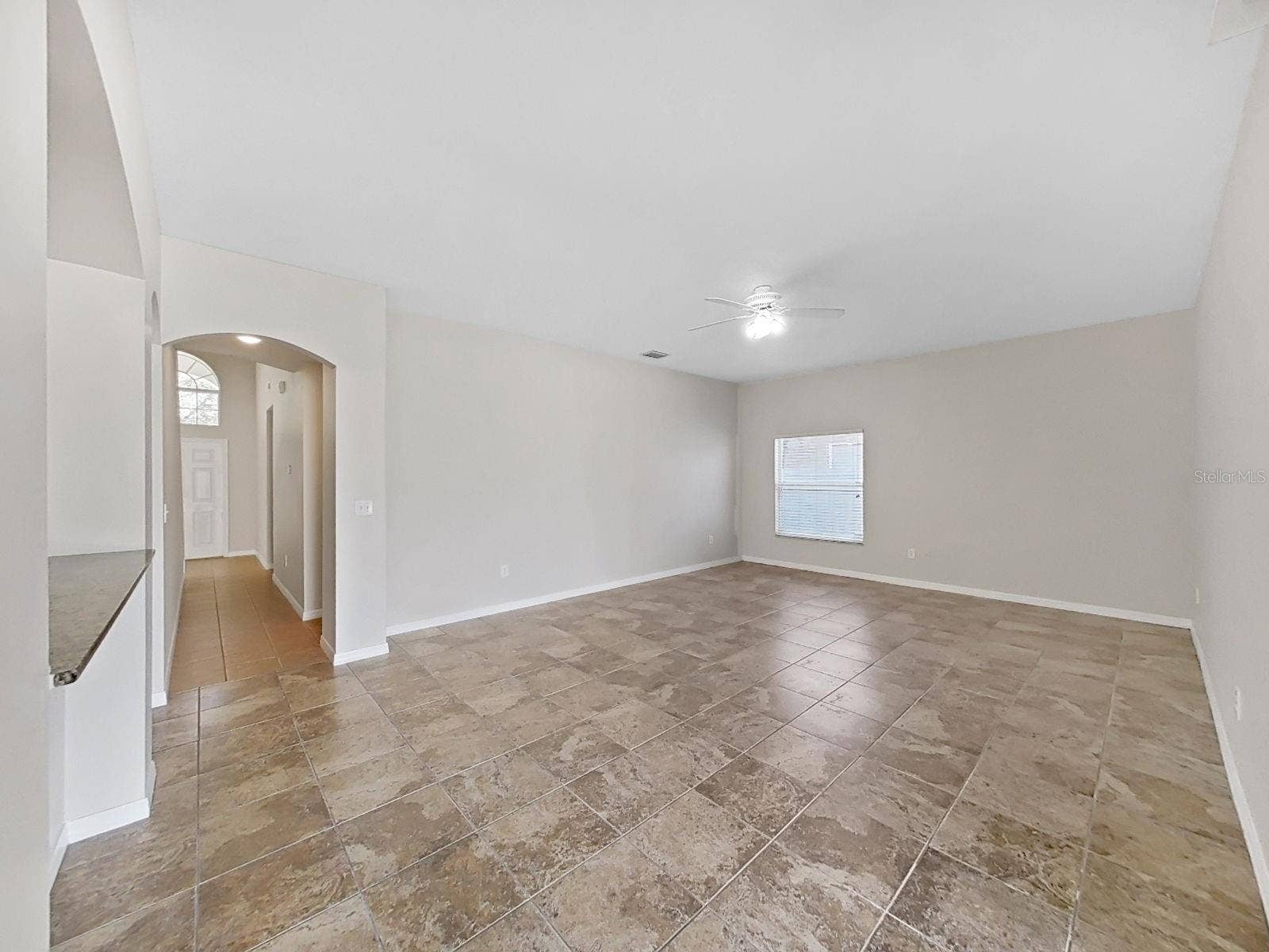 8427 CARRIAGE POINTE DRIVE, Gibsonton, FL 33534 family room