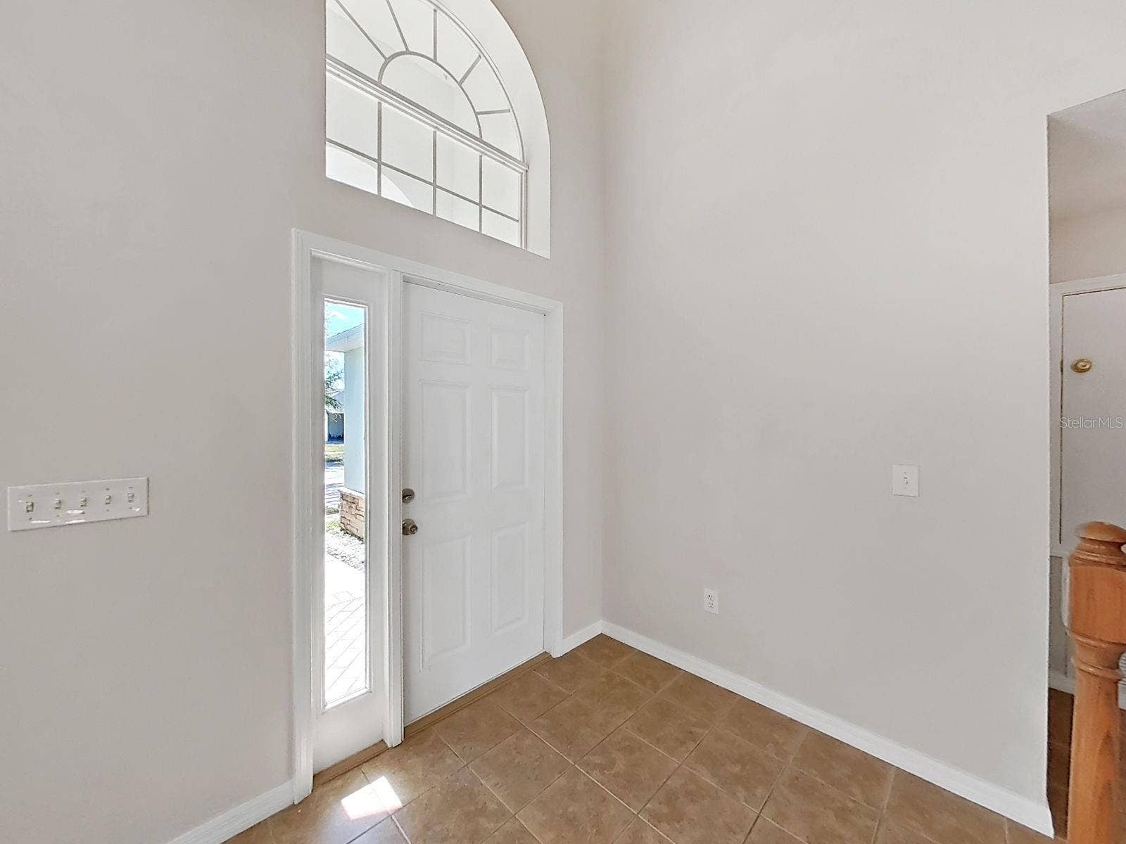 8427 CARRIAGE POINTE DRIVE, Gibsonton, FL 33534 entry